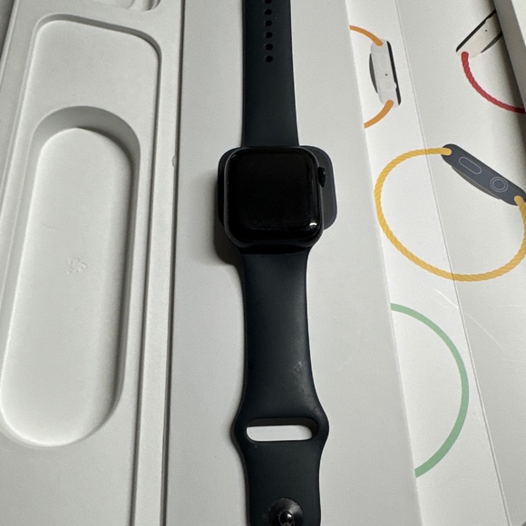 Apple smart watch SE